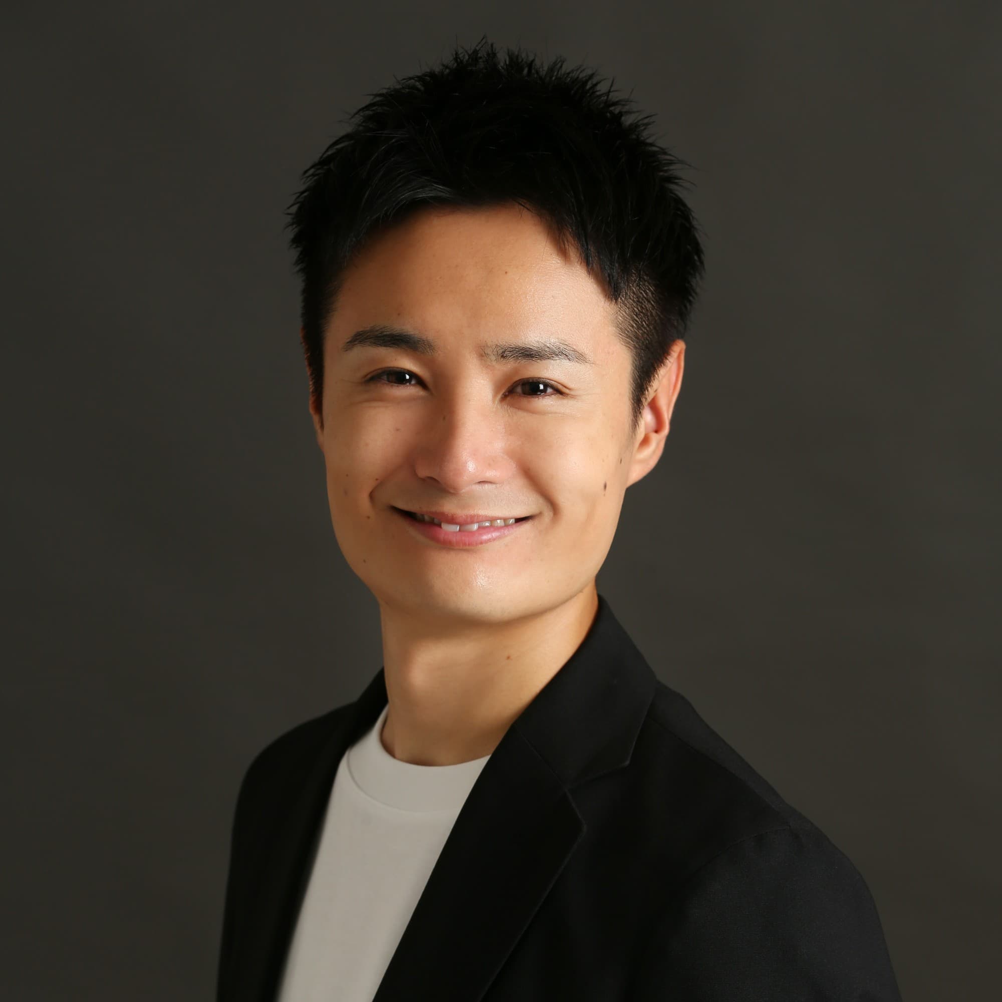 代表取締役 CEO 石神 亮